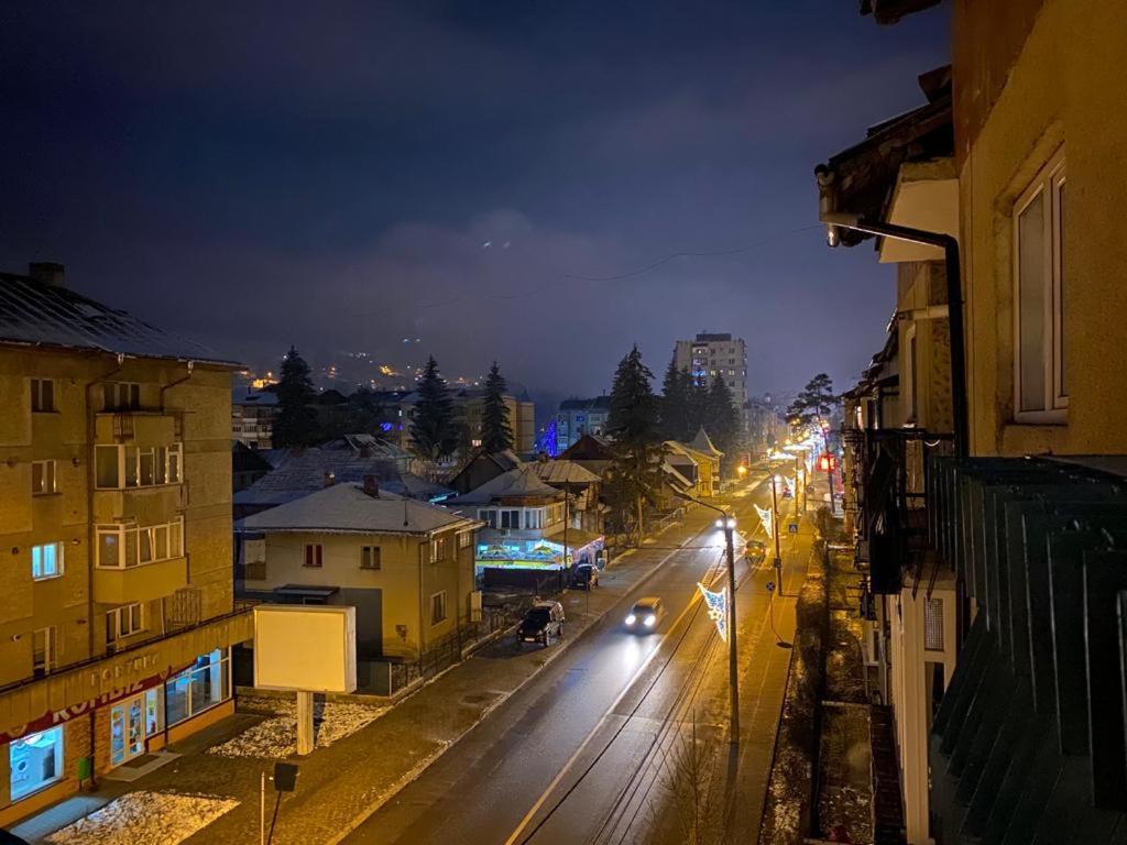 Bucovina View Apartment Campulung Moldovenesc Exterior photo